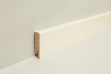 Sockelleiste weiß 16x60mm mit Nut für Clip Sockelleiste